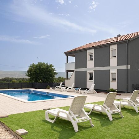 Apartments Zanic With Private Swimming Pool And Sea View Starigrad Paklenica Exteriér fotografie
