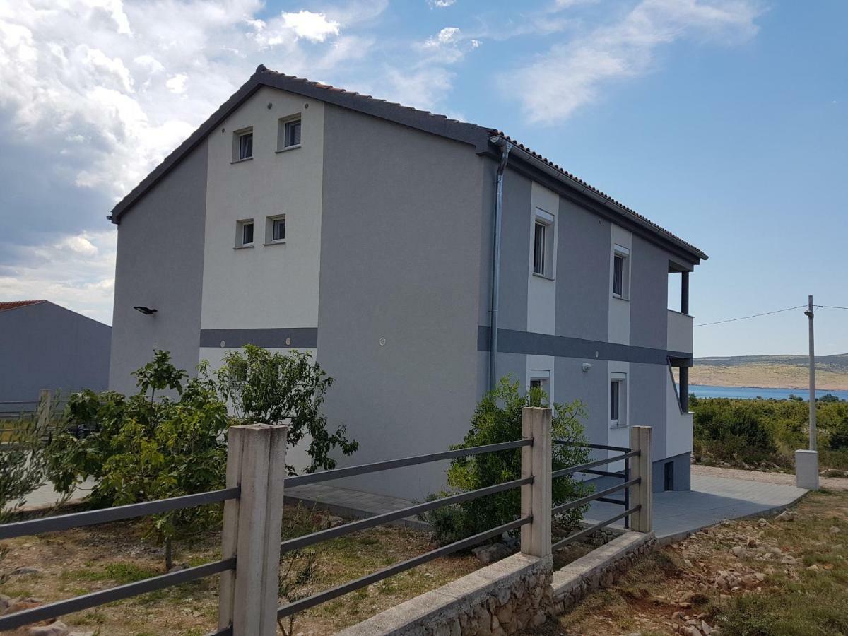 Apartments Zanic With Private Swimming Pool And Sea View Starigrad Paklenica Exteriér fotografie